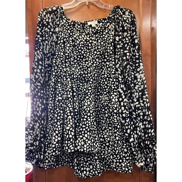 Umgee Women's Dalmation Print Balloon Ruffle SleeveTop Small - Picture 5 of 5